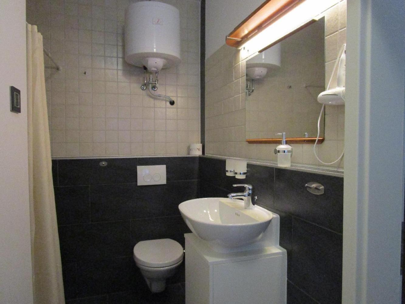 Ferienwohnung-im-mauerbluemchen Apartment *